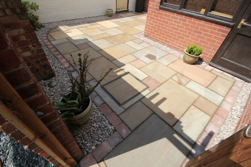 Courtyard garden paving