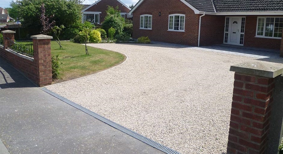 A gravel driveway