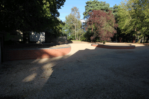 Tar and stone driveway